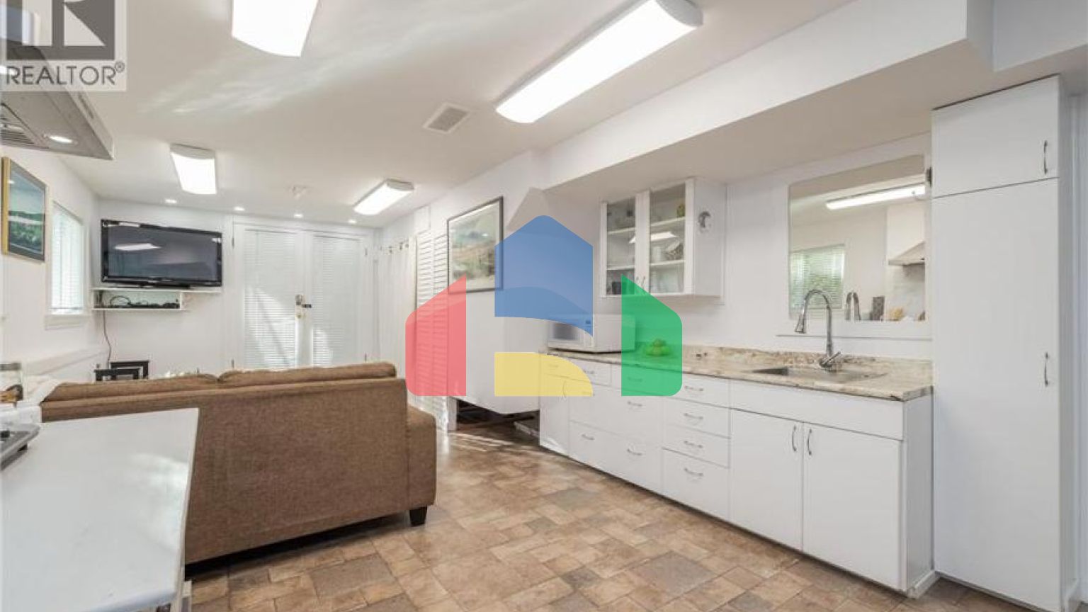 Residential - Single Family Home - Coquitlam, Canada - Canada