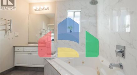 Residential - Single Family Home - Coquitlam, Canada - Canada