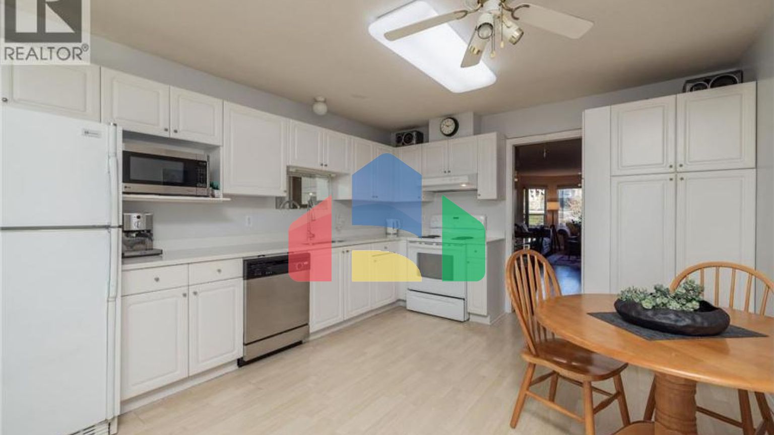 Residential - Single Family Home - Coquitlam, Canada - Canada