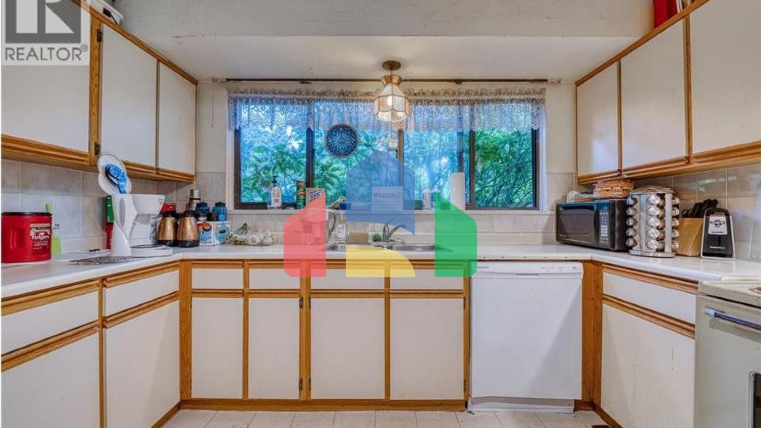 Residential - Single Family Home - Coquitlam, Canada - Canada