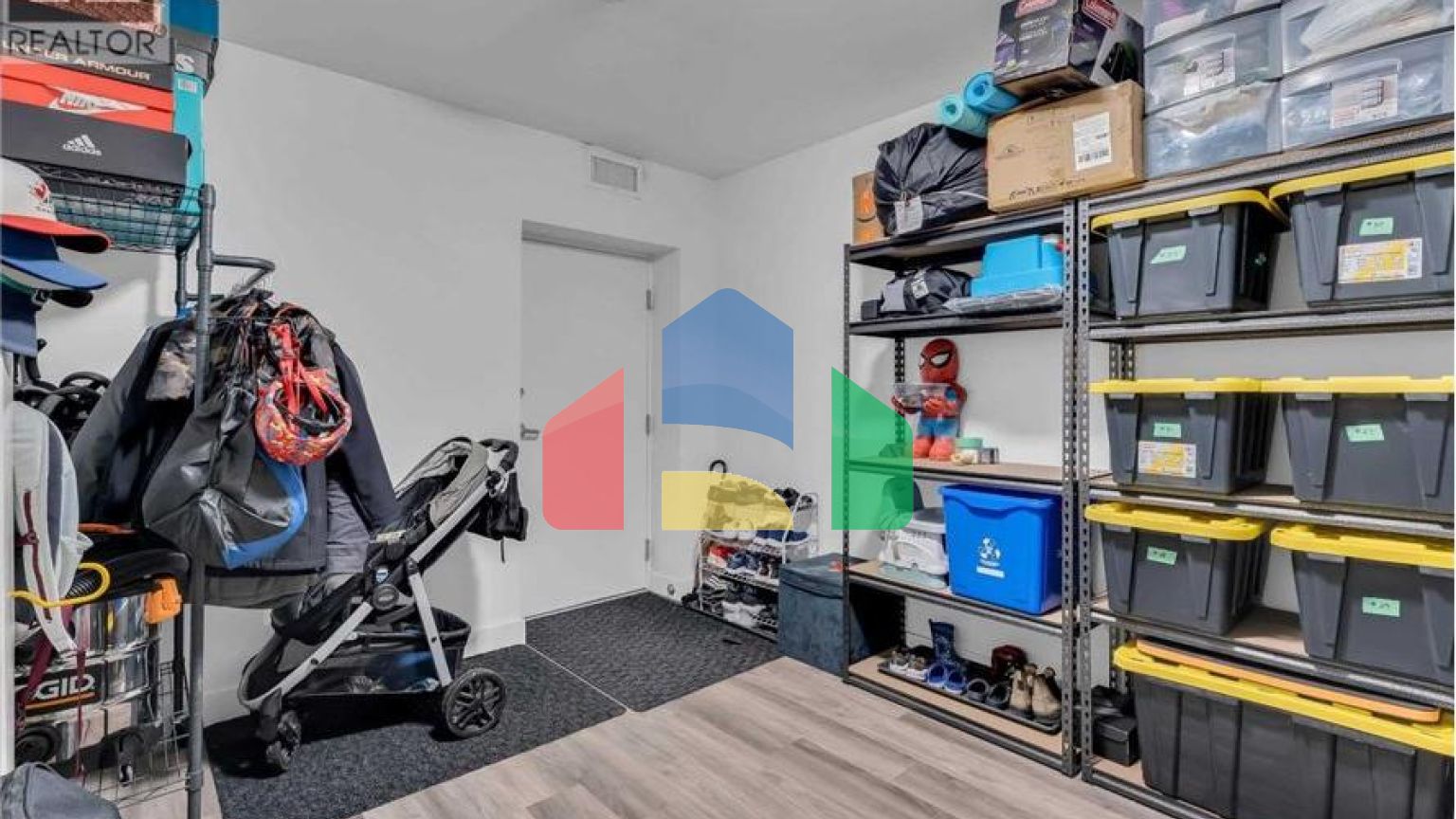 Residential - Townhouse - Coquitlam, Canada - Canada