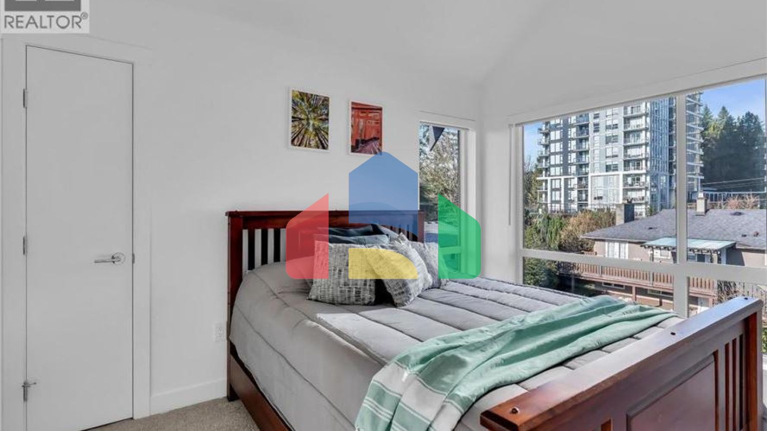 Residential - Townhouse - Coquitlam, Canada - Canada