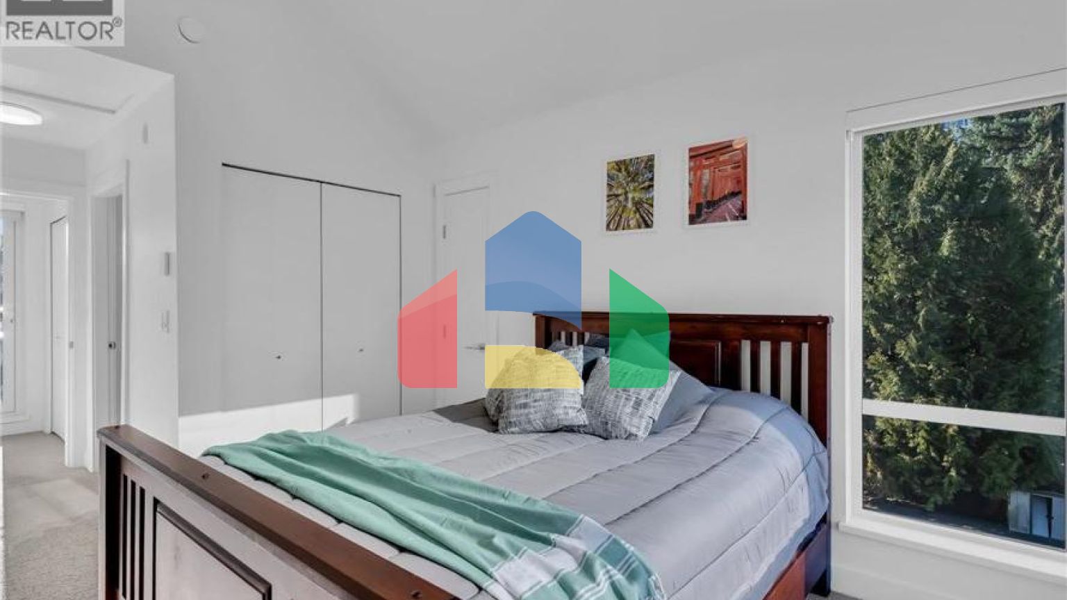 Residential - Townhouse - Coquitlam, Canada - Canada