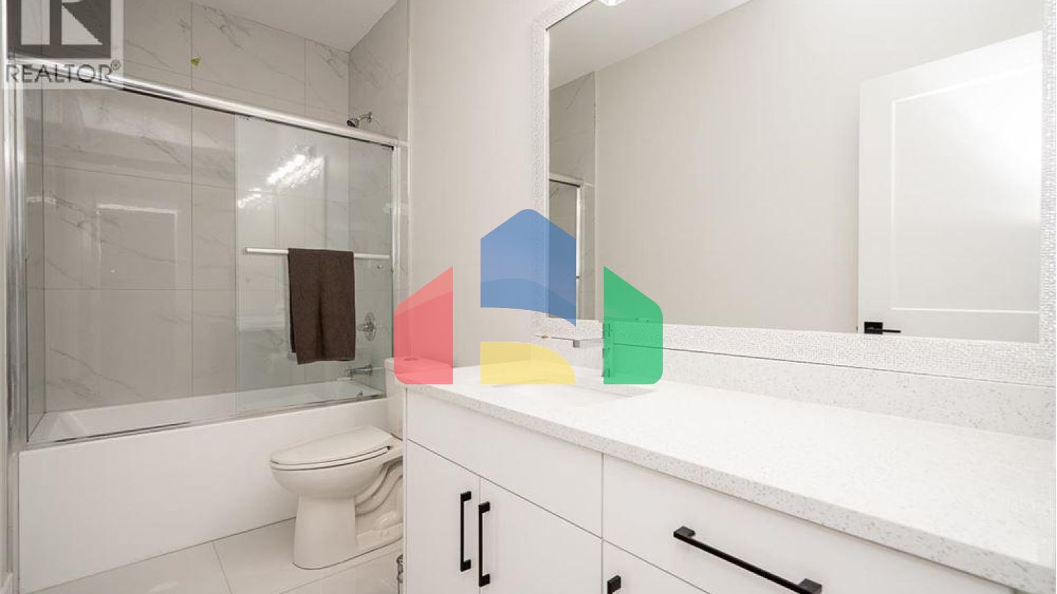 Residential - Single Family Home - Coquitlam, Canada - Canada