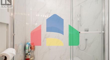 Residential - Single Family Home - Coquitlam, Canada - Canada