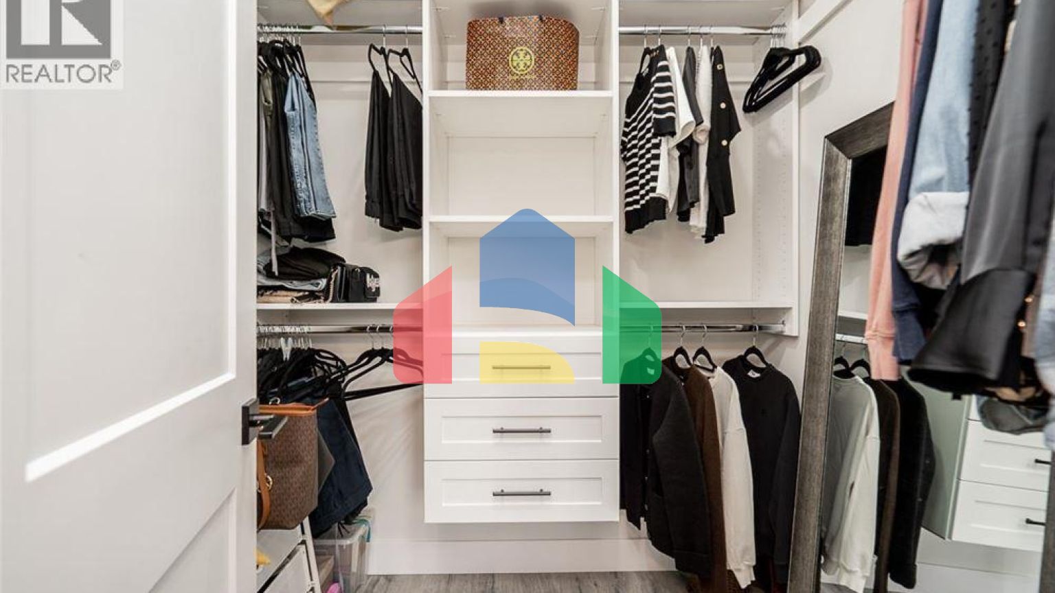 Residential - Single Family Home - Coquitlam, Canada - Canada