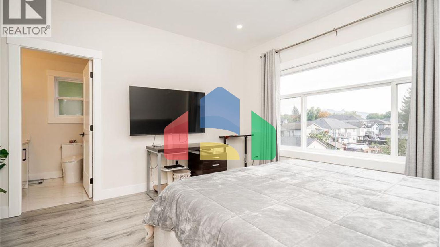 Residential - Single Family Home - Coquitlam, Canada - Canada