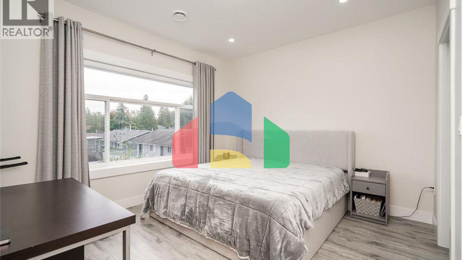 Residential - Single Family Home - Coquitlam, Canada - Canada