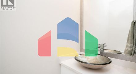 Residential - Single Family Home - Coquitlam, Canada - Canada