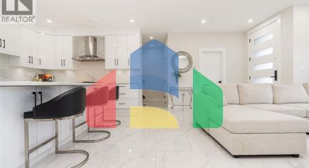 Residential - Single Family Home - Coquitlam, Canada - Canada