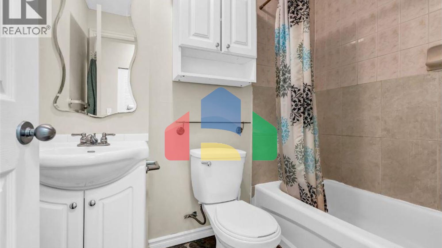 Residential - Single Family Home - Coquitlam, Canada - Canada