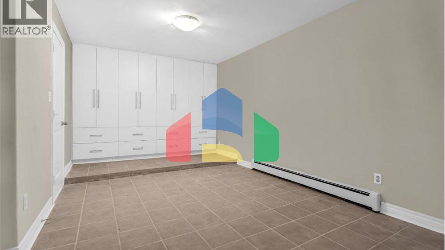 Residential - Single Family Home - Coquitlam, Canada - Canada