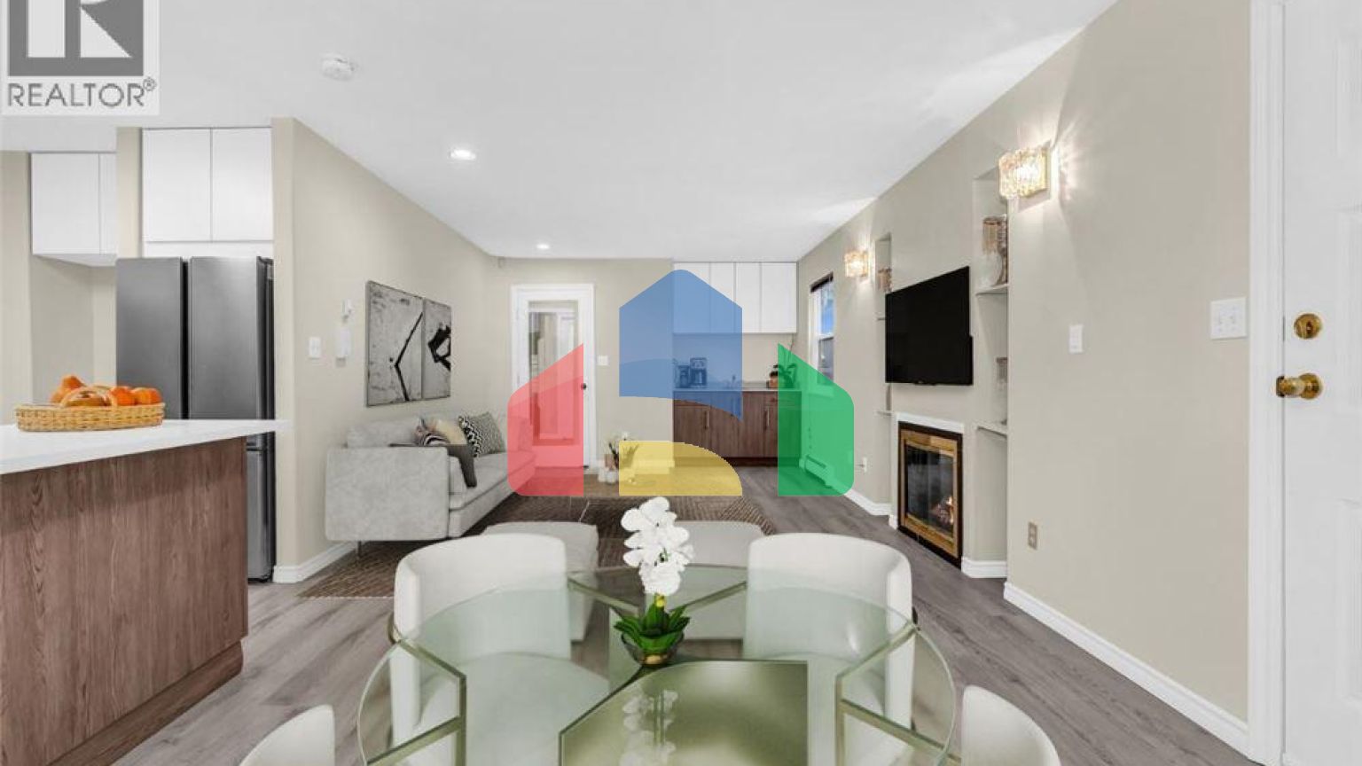 Residential - Single Family Home - Coquitlam, Canada - Canada