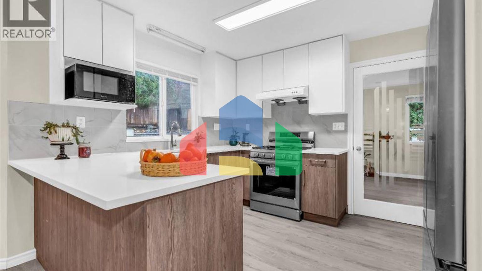 Residential - Single Family Home - Coquitlam, Canada - Canada