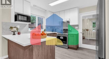 Residential - Single Family Home - Coquitlam, Canada - Canada