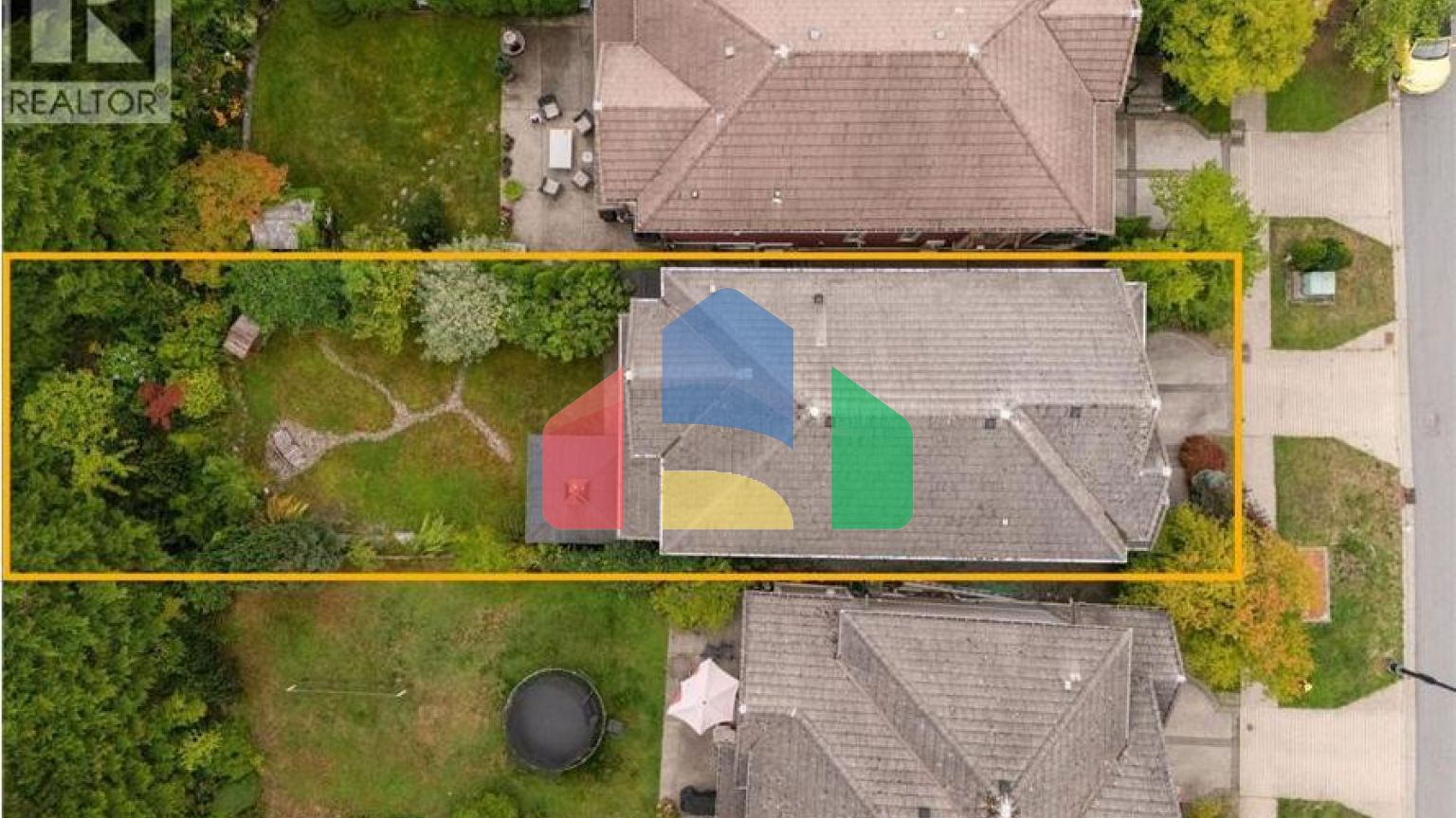 Residential - Single Family Home - Coquitlam, Canada - Canada