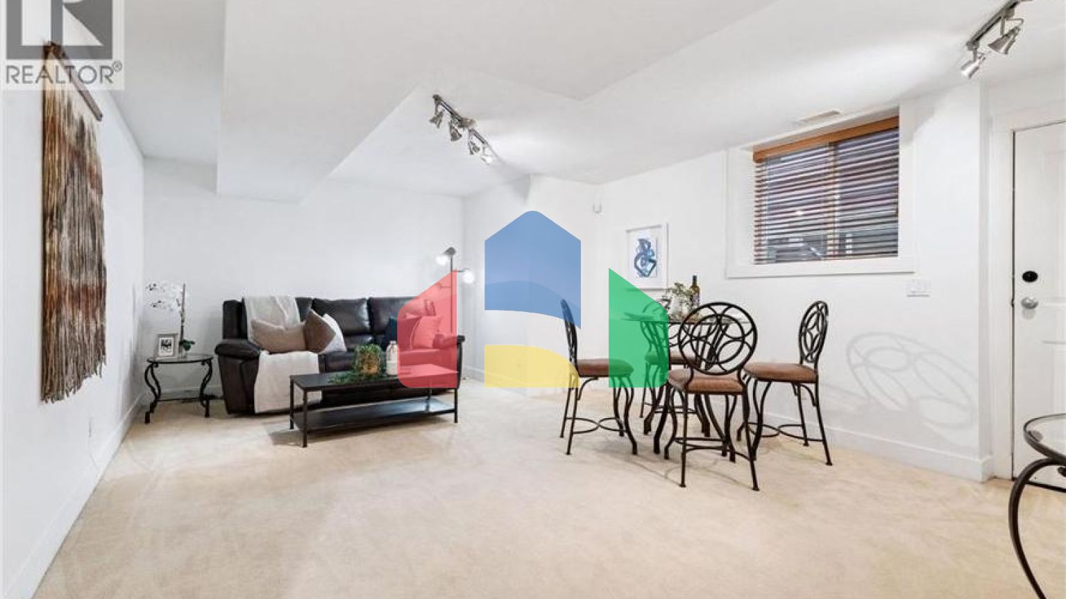 Residential - Single Family Home - Coquitlam, Canada - Canada