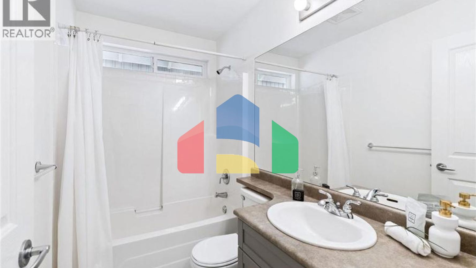 Residential - Single Family Home - Coquitlam, Canada - Canada