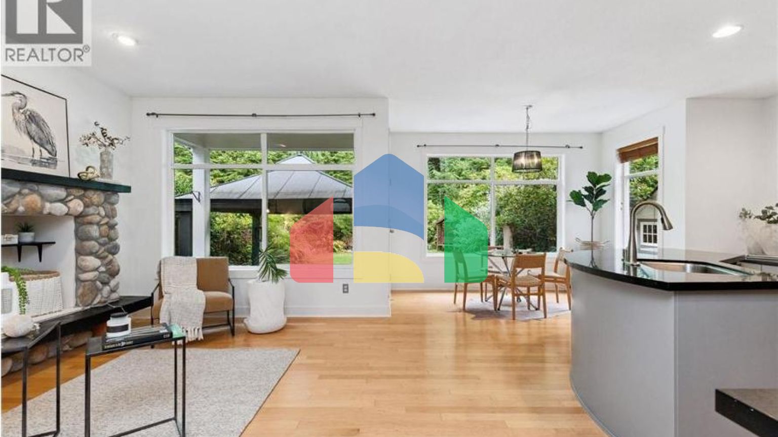 Residential - Single Family Home - Coquitlam, Canada - Canada