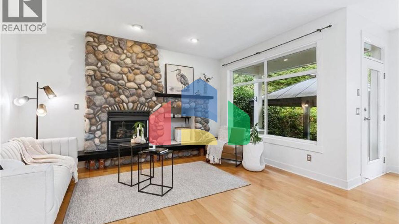 Residential - Single Family Home - Coquitlam, Canada - Canada