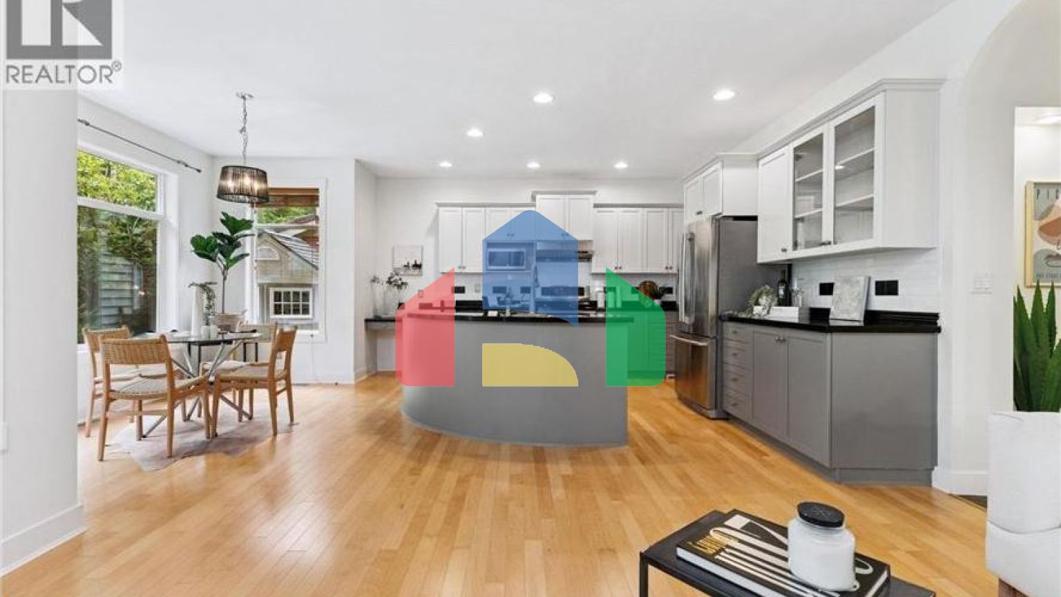 Residential - Single Family Home - Coquitlam, Canada - Canada