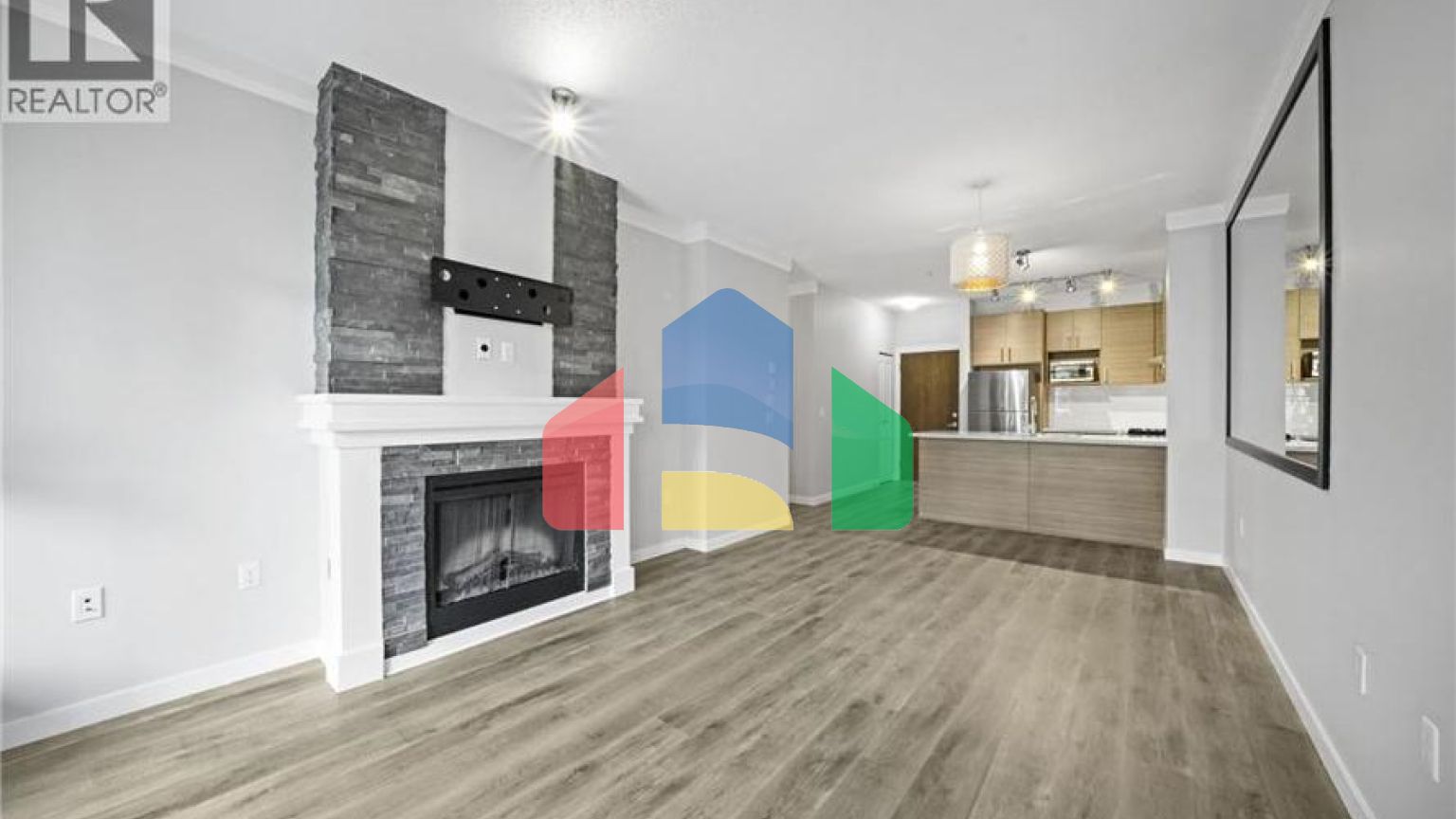 Residential - Single Family Home - Coquitlam, Canada - Canada