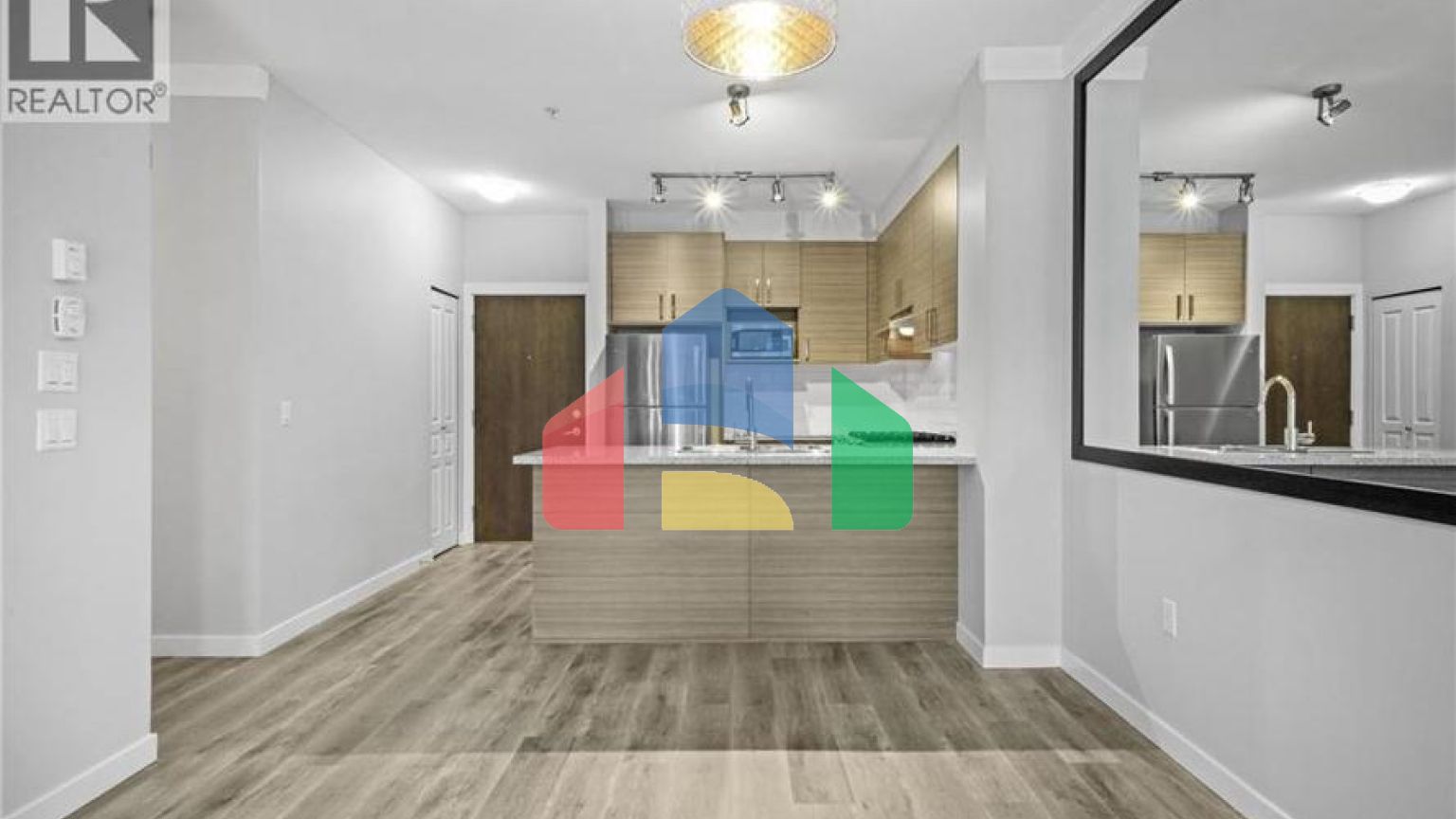 Residential - Single Family Home - Coquitlam, Canada - Canada