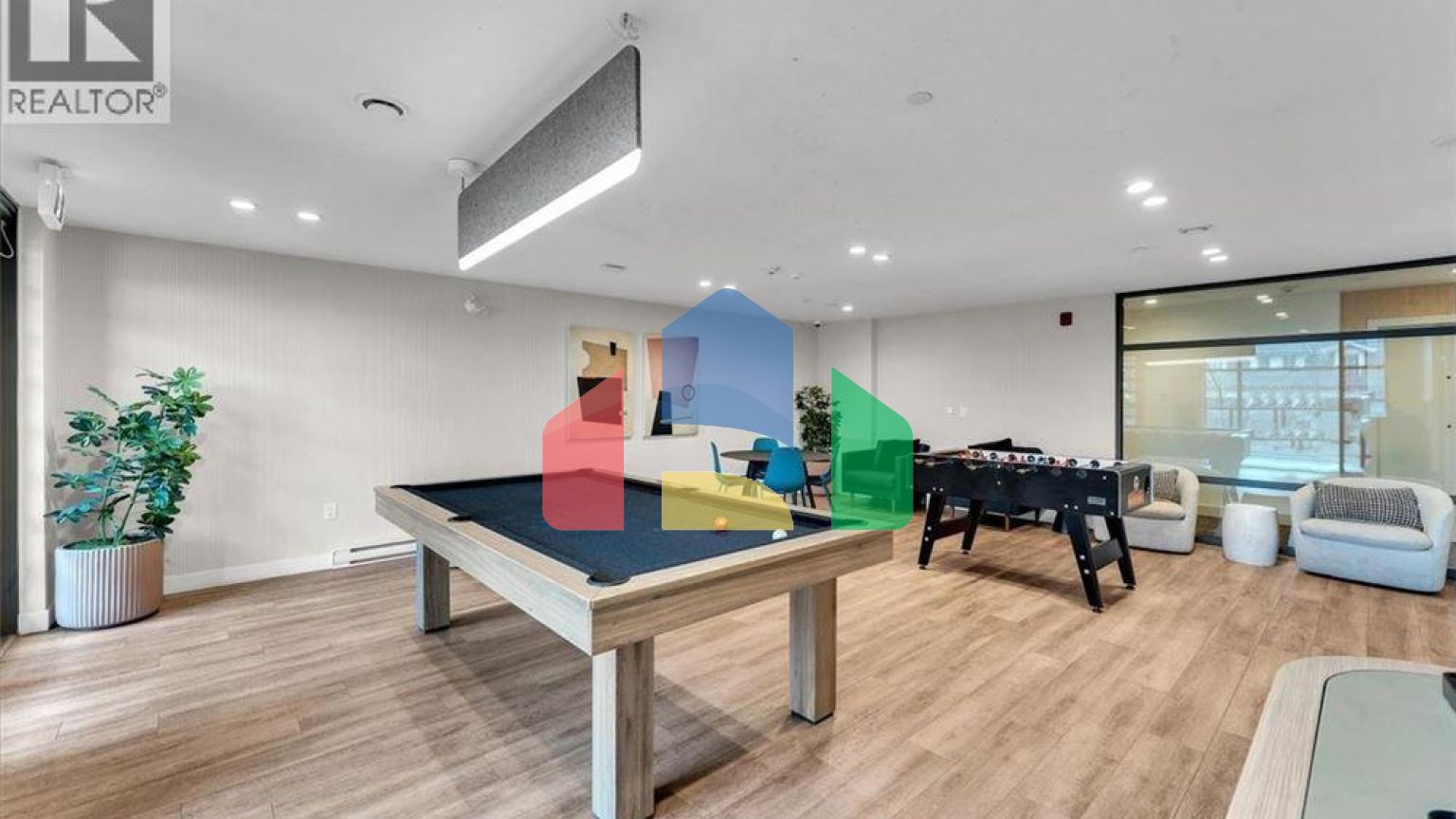 Residential - Single Family Home - Coquitlam, Canada - Canada