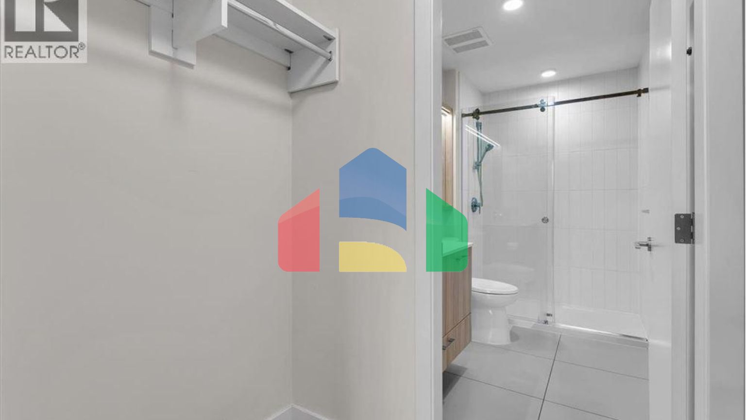 Residential - Single Family Home - Coquitlam, Canada - Canada