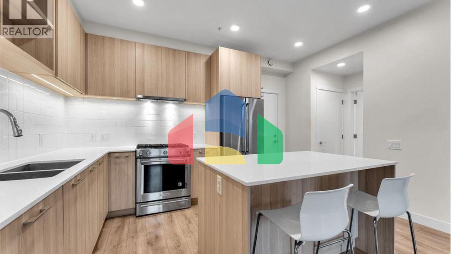 Residential - Single Family Home - Coquitlam, Canada - Canada