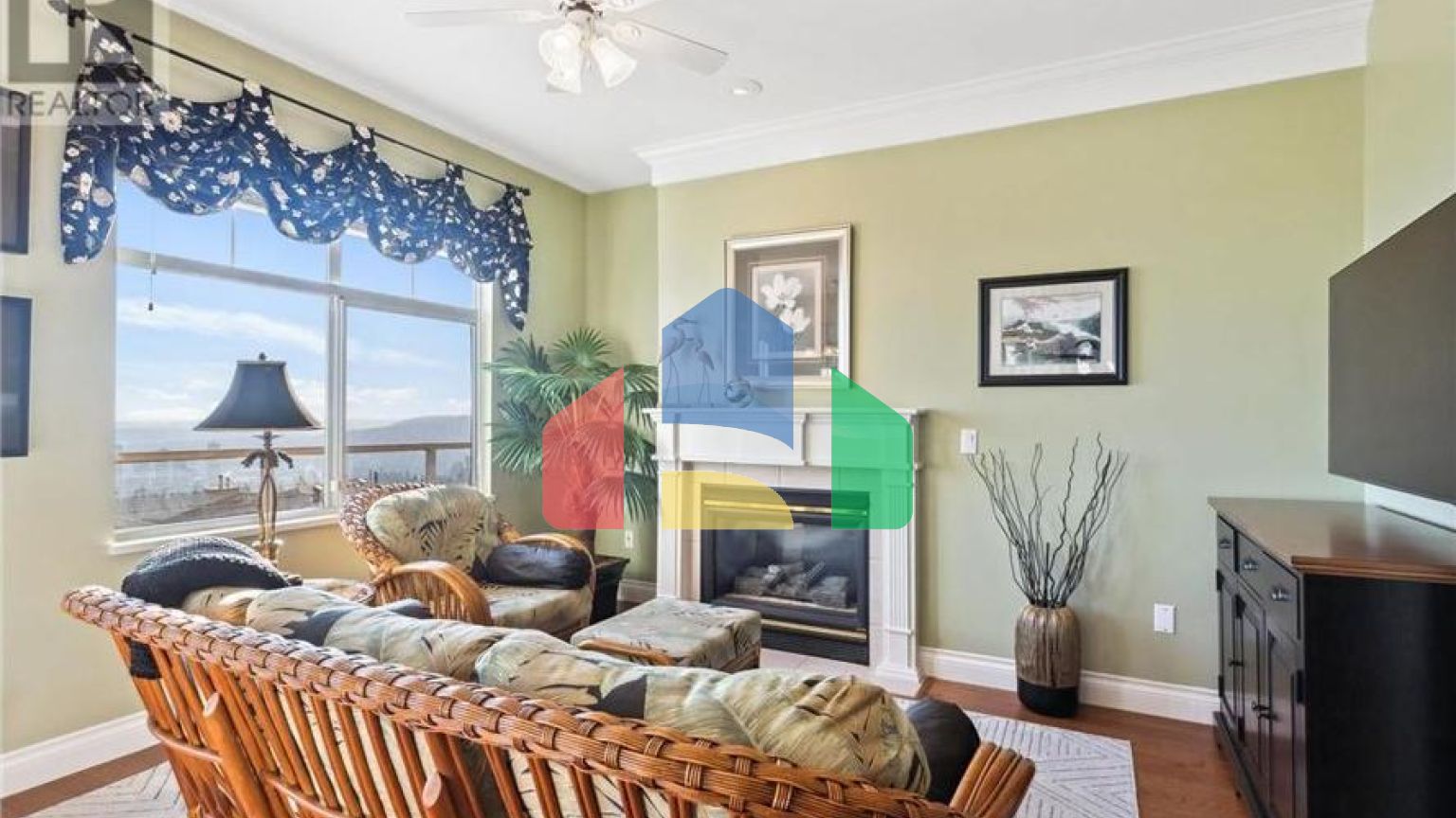 Residential - Condo/Apartment - Coquitlam, Canada - Canada