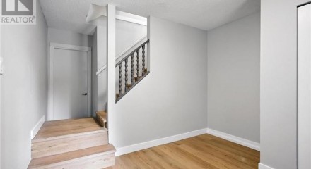 Residential - Single Family Home - Coquitlam, Canada - Canada