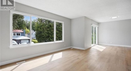 Residential - Single Family Home - Coquitlam, Canada - Canada