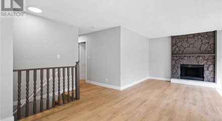 Residential - Single Family Home - Coquitlam, Canada - Canada