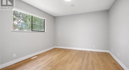 Residential - Single Family Home - Coquitlam, Canada - Canada