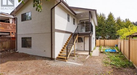 Residential - Single Family Home - Coquitlam, Canada - Canada