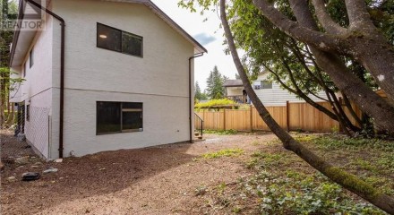 Residential - Single Family Home - Coquitlam, Canada - Canada