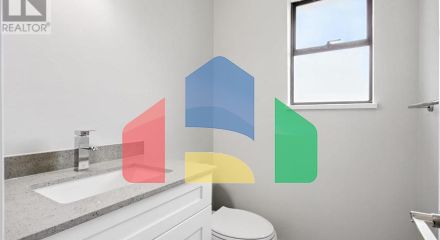 Residential - Single Family Home - Coquitlam, Canada - Canada