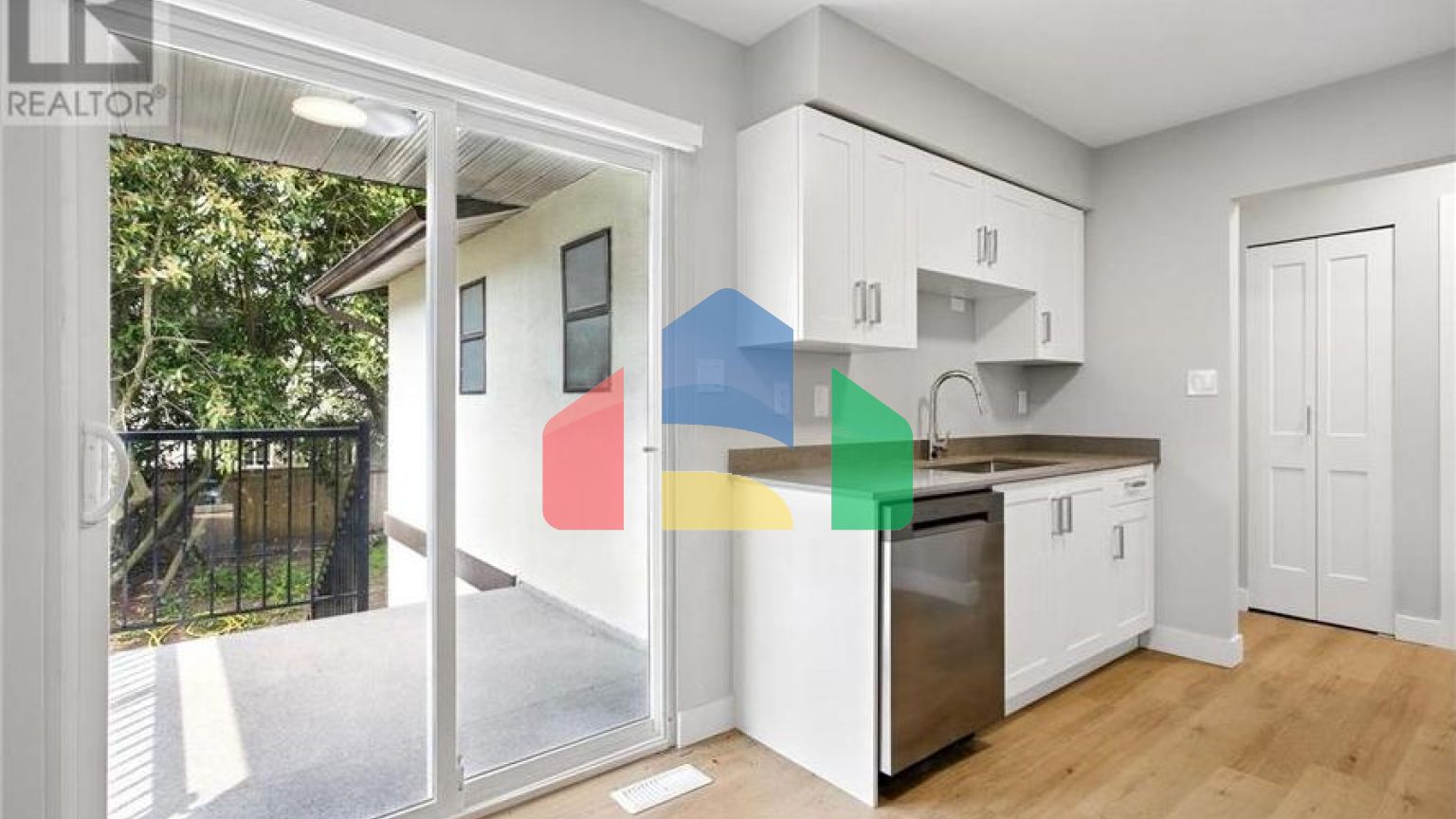 Residential - Single Family Home - Coquitlam, Canada - Canada