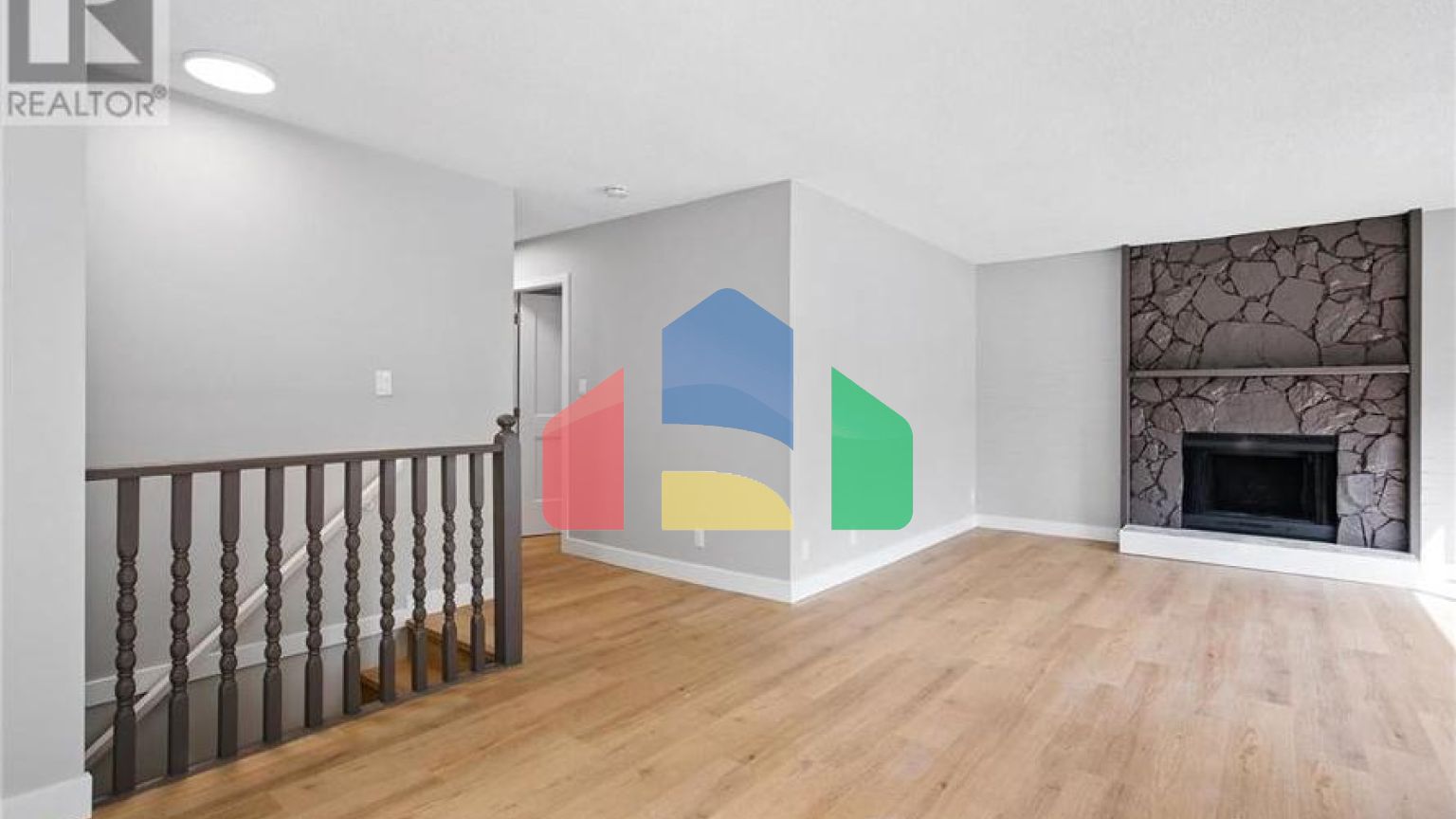 Residential - Single Family Home - Coquitlam, Canada - Canada