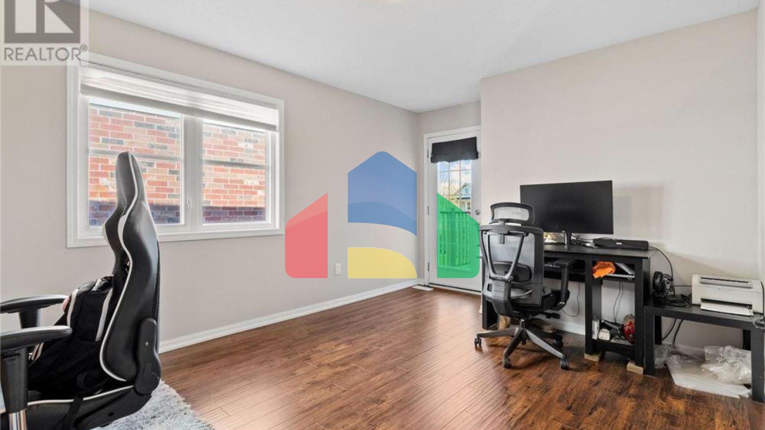 Residential - Single Family Home - Mar, Canada - Canada