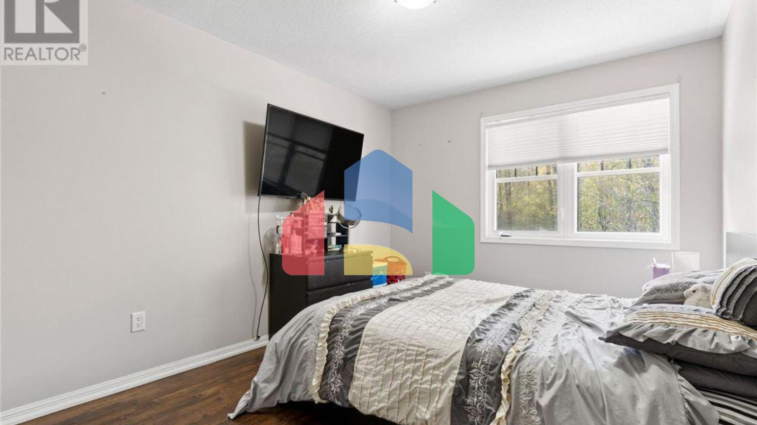 Residential - Single Family Home - Mar, Canada - Canada