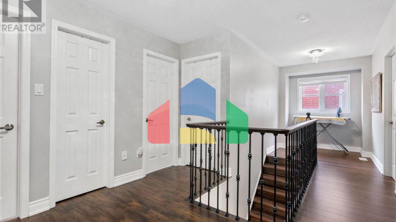 Residential - Single Family Home - Mar, Canada - Canada