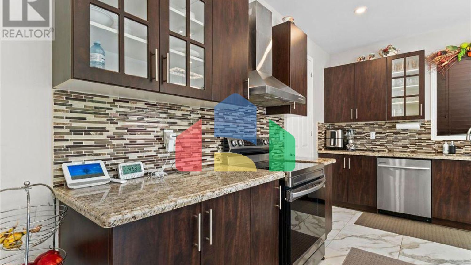 Residential - Single Family Home - Mar, Canada - Canada