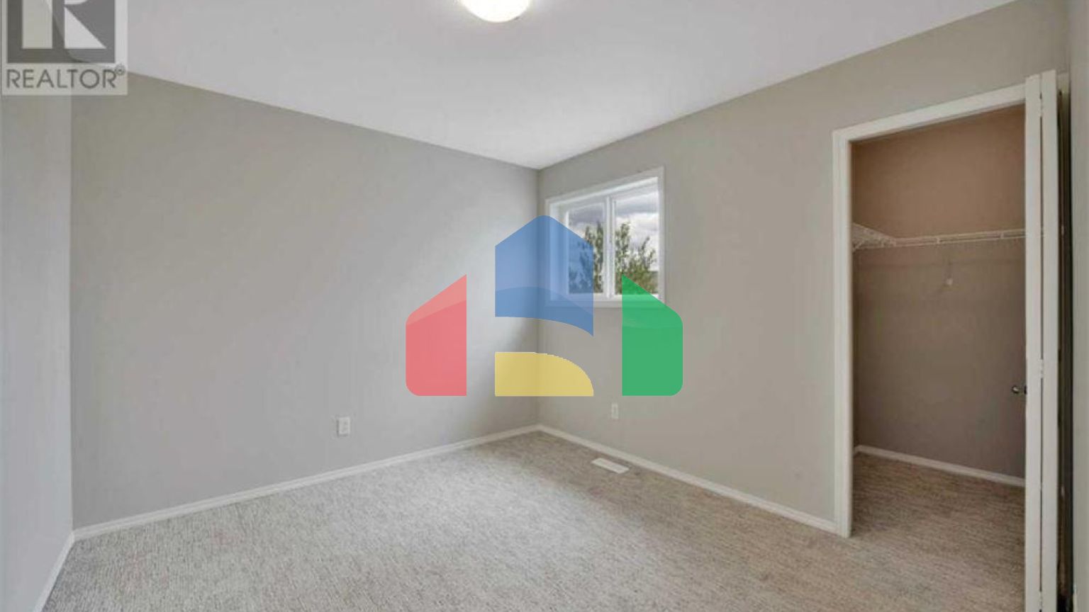 Residential - Single Family Home - Red Deer, Canada - Canada