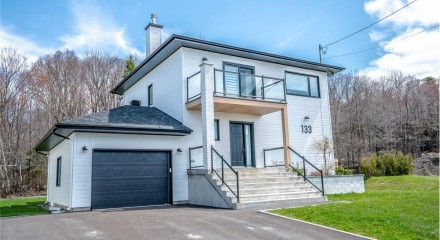 Residential - Two Level House - Saint-Gervais, Canada - Canada