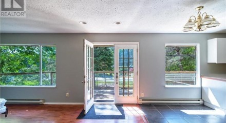 Residential - Single Family Home - Madeira Park, Canada - Canada