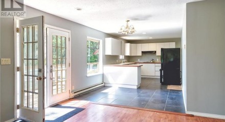 Residential - Single Family Home - Madeira Park, Canada - Canada