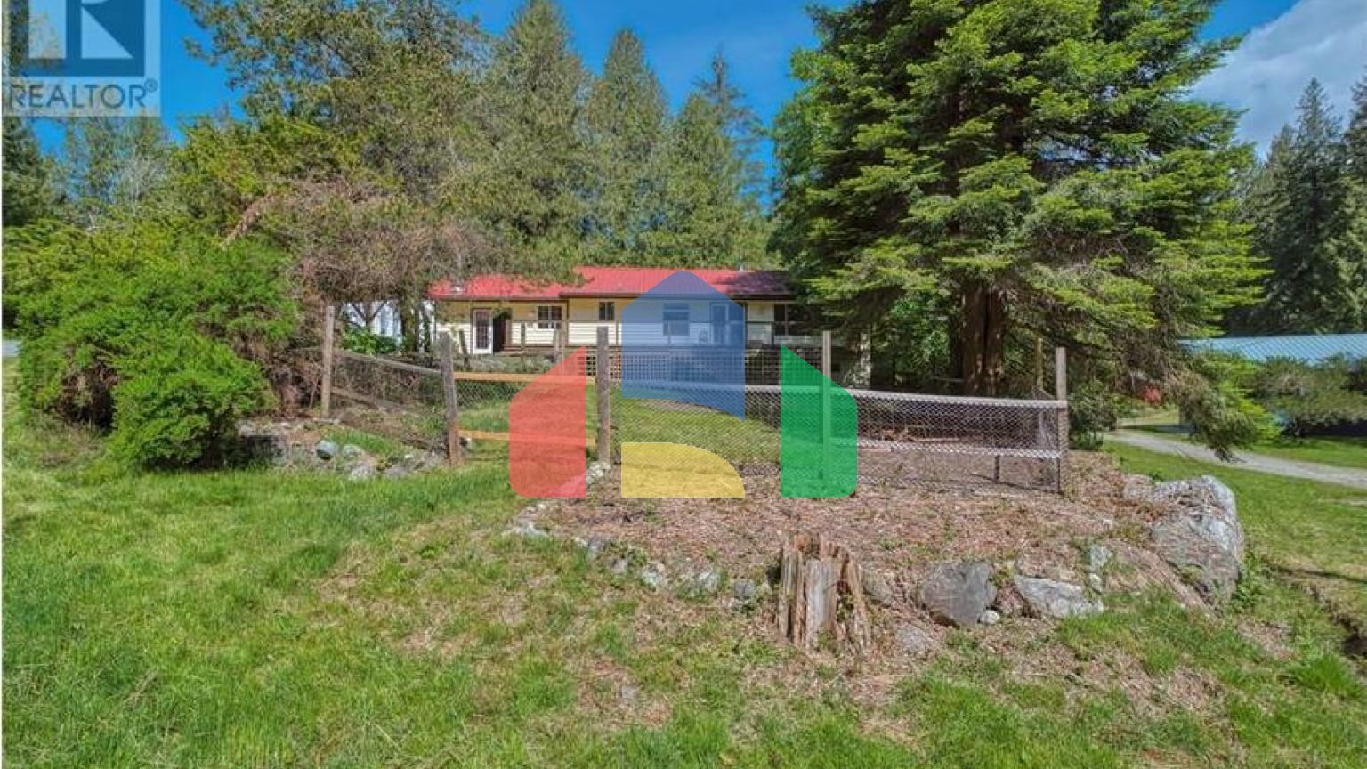 Residential - Single Family Home - Madeira Park, Canada - Canada