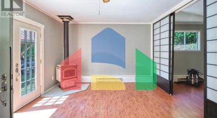 Residential - Single Family Home - Madeira Park, Canada - Canada